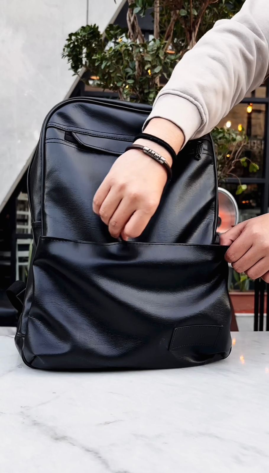 Carbon Fiber Traveller's 16" Laptop Backpack