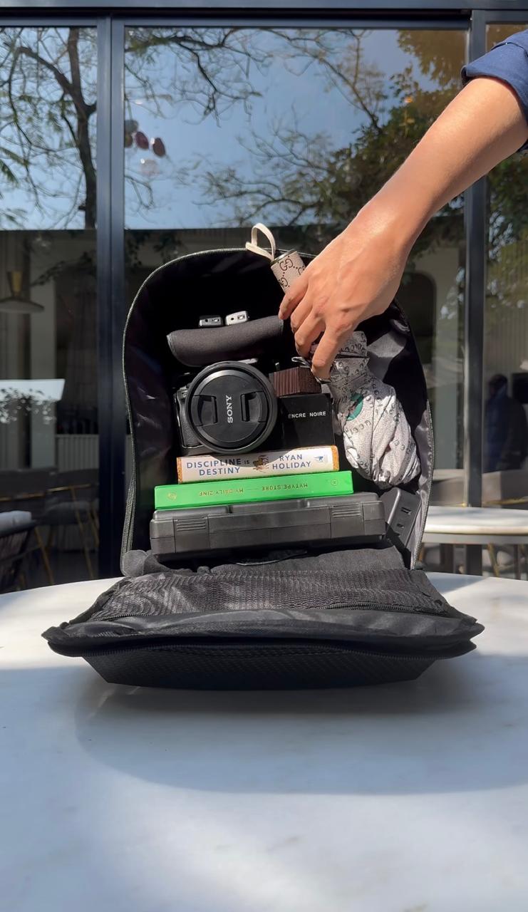 Carbon Fiber Traveller's 16" Laptop Backpack